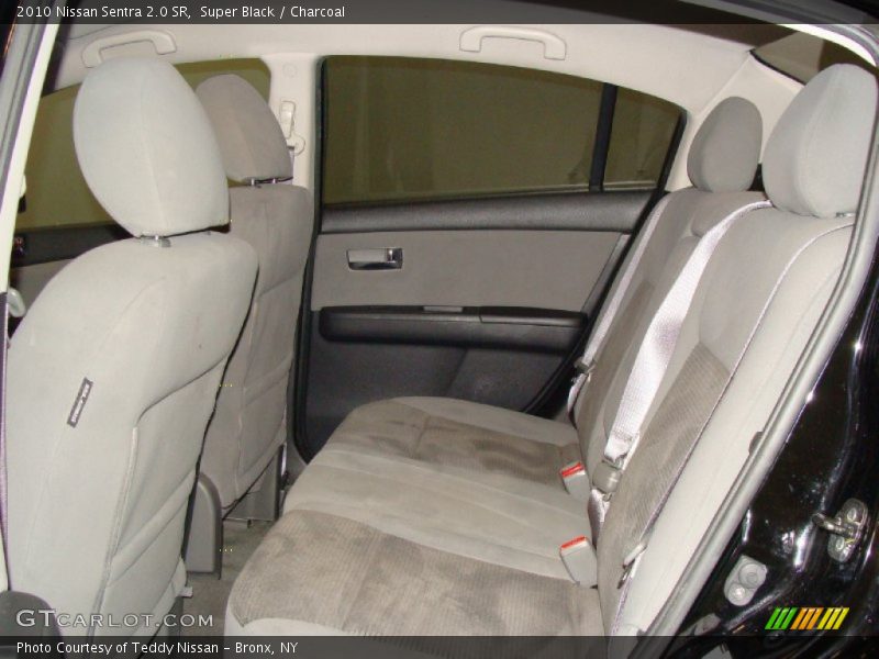 Super Black / Charcoal 2010 Nissan Sentra 2.0 SR