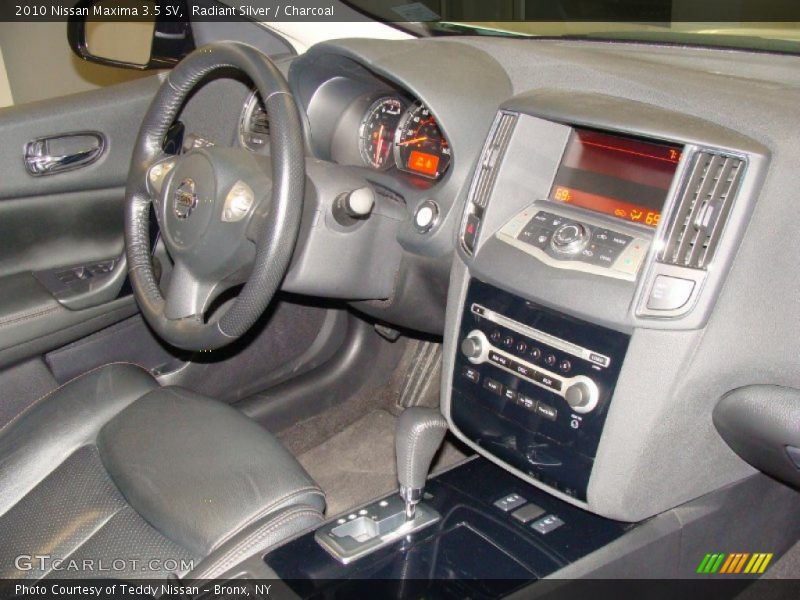 Radiant Silver / Charcoal 2010 Nissan Maxima 3.5 SV