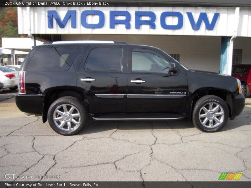 Onyx Black / Ebony Black 2007 GMC Yukon Denali AWD