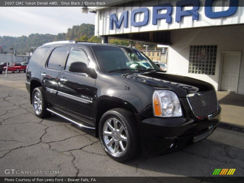 Onyx Black / Ebony Black 2007 GMC Yukon Denali AWD