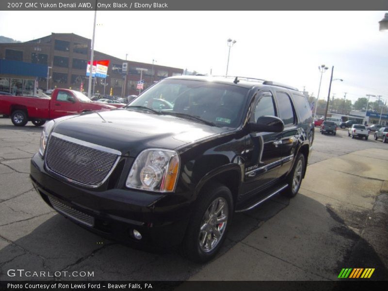 Onyx Black / Ebony Black 2007 GMC Yukon Denali AWD