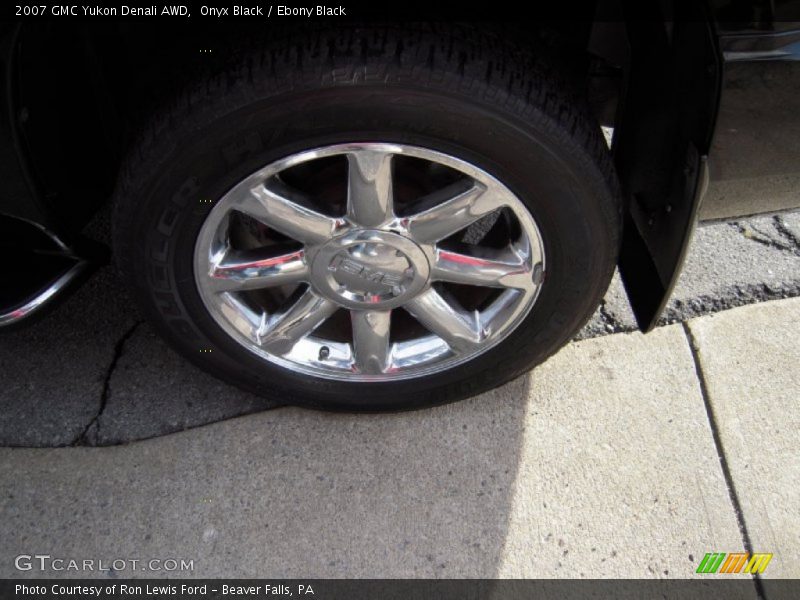 Onyx Black / Ebony Black 2007 GMC Yukon Denali AWD