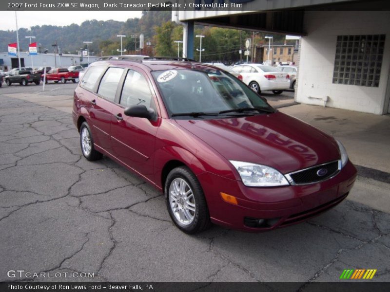 Dark Toreador Red Metallic / Charcoal/Light Flint 2007 Ford Focus ZXW SE Wagon