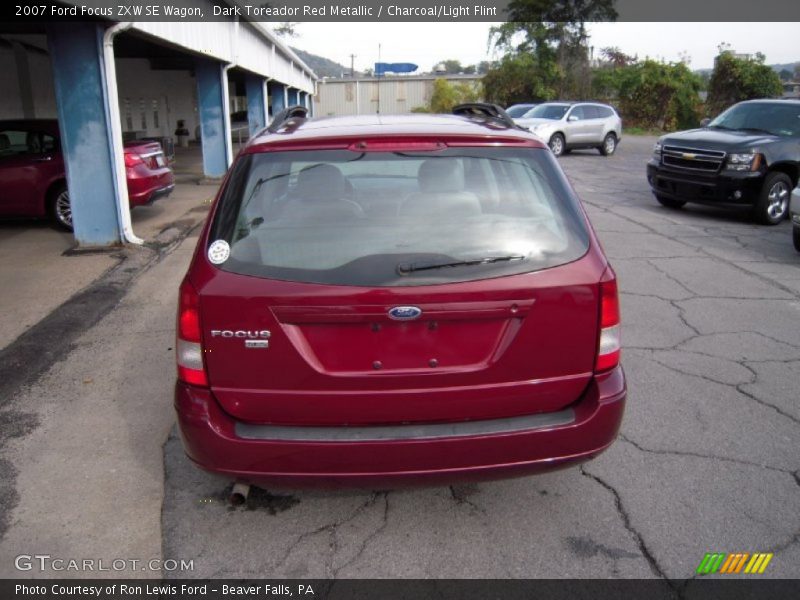 Dark Toreador Red Metallic / Charcoal/Light Flint 2007 Ford Focus ZXW SE Wagon