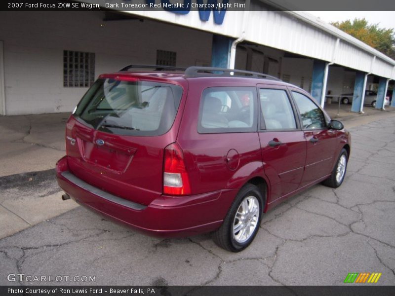 Dark Toreador Red Metallic / Charcoal/Light Flint 2007 Ford Focus ZXW SE Wagon