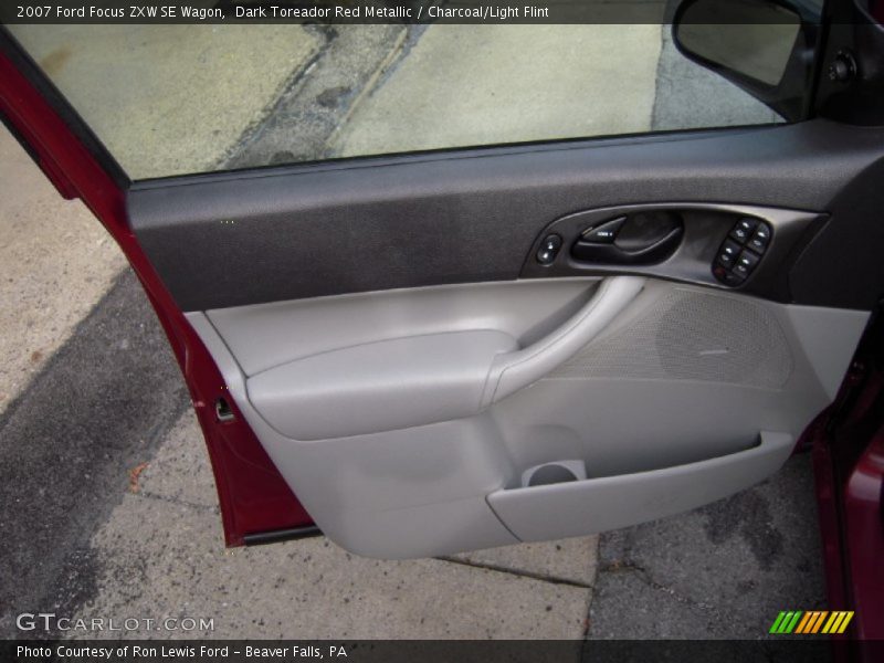 Dark Toreador Red Metallic / Charcoal/Light Flint 2007 Ford Focus ZXW SE Wagon