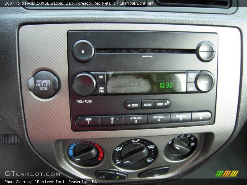 Dark Toreador Red Metallic / Charcoal/Light Flint 2007 Ford Focus ZXW SE Wagon