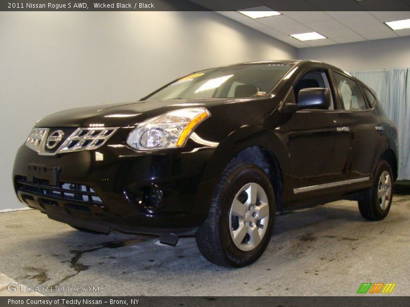 Wicked Black / Black 2011 Nissan Rogue S AWD