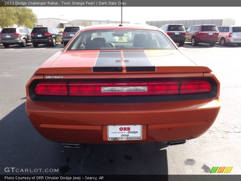 Toxic Orange Pearl / Dark Slate Gray 2011 Dodge Challenger Rallye