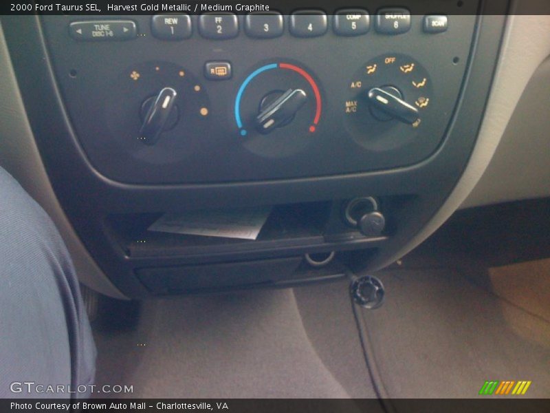 Harvest Gold Metallic / Medium Graphite 2000 Ford Taurus SEL