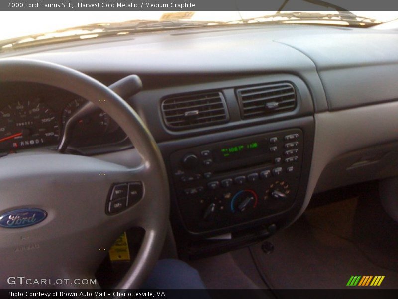 Harvest Gold Metallic / Medium Graphite 2000 Ford Taurus SEL