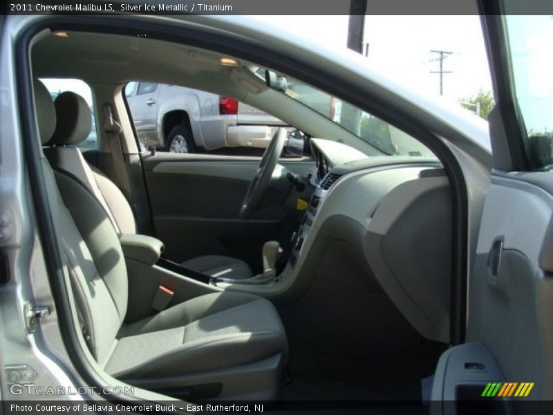 Silver Ice Metallic / Titanium 2011 Chevrolet Malibu LS