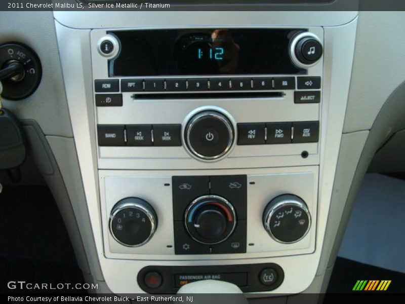 Silver Ice Metallic / Titanium 2011 Chevrolet Malibu LS