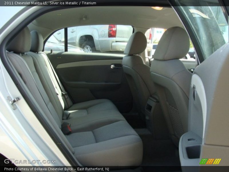 Silver Ice Metallic / Titanium 2011 Chevrolet Malibu LS
