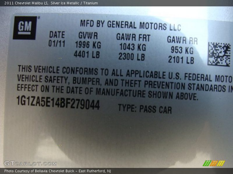 Silver Ice Metallic / Titanium 2011 Chevrolet Malibu LS