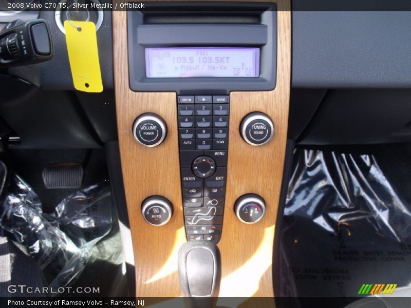 Silver Metallic / Offblack 2008 Volvo C70 T5