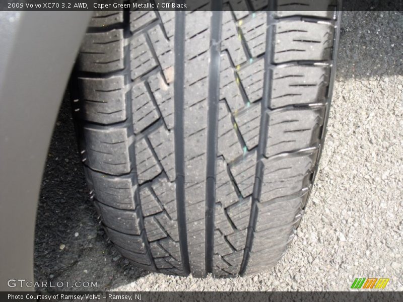 Caper Green Metallic / Off Black 2009 Volvo XC70 3.2 AWD