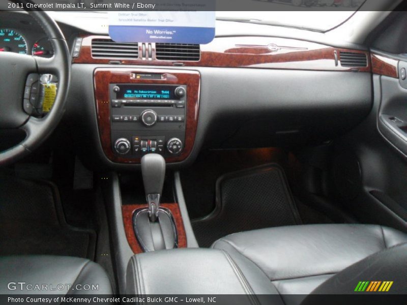 Summit White / Ebony 2011 Chevrolet Impala LT
