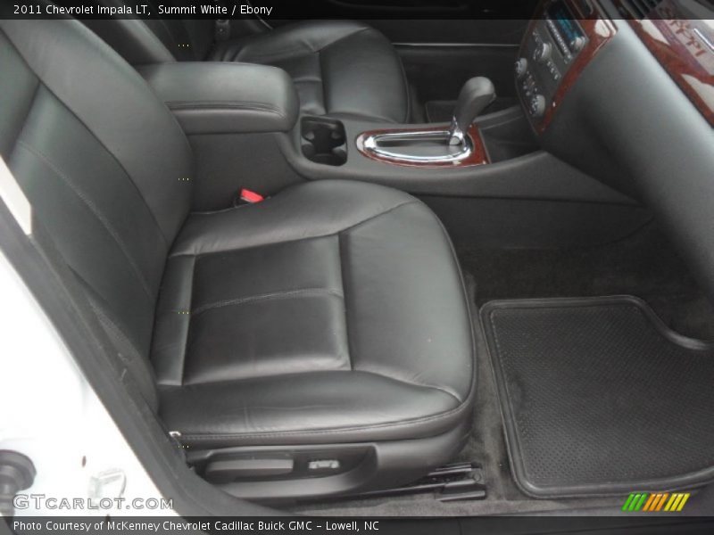 Summit White / Ebony 2011 Chevrolet Impala LT