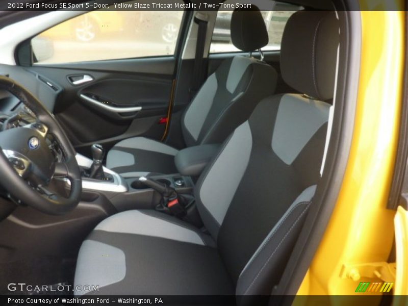  2012 Focus SE Sport 5-Door Two-Tone Sport Interior