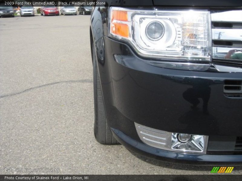 Black / Medium Light Stone 2009 Ford Flex Limited AWD