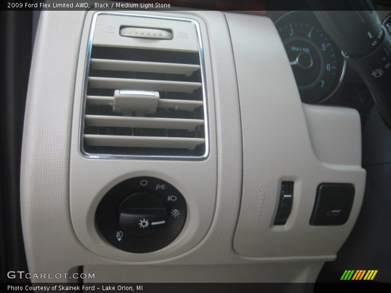 Black / Medium Light Stone 2009 Ford Flex Limited AWD