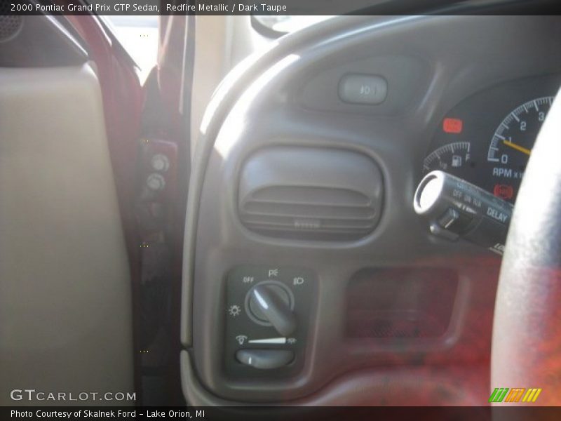Redfire Metallic / Dark Taupe 2000 Pontiac Grand Prix GTP Sedan