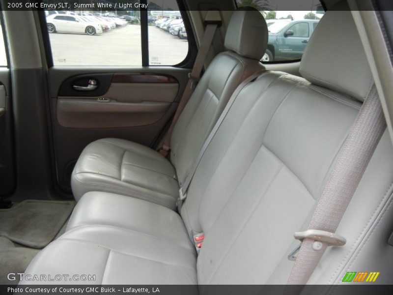 Summit White / Light Gray 2005 GMC Envoy SLT