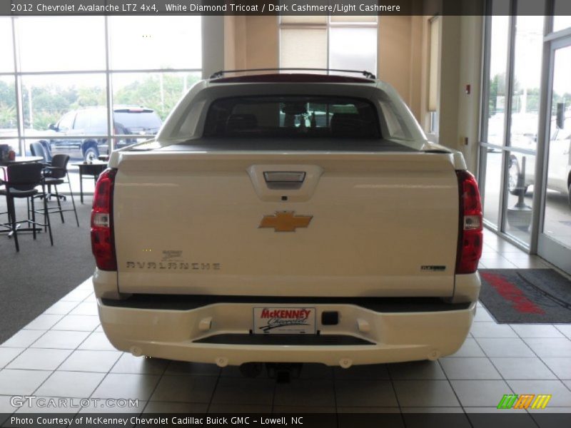 White Diamond Tricoat / Dark Cashmere/Light Cashmere 2012 Chevrolet Avalanche LTZ 4x4