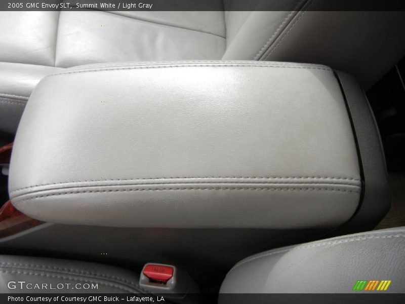 Summit White / Light Gray 2005 GMC Envoy SLT
