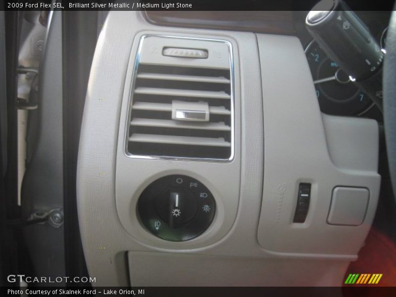 Brilliant Silver Metallic / Medium Light Stone 2009 Ford Flex SEL