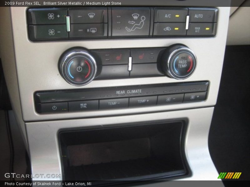 Brilliant Silver Metallic / Medium Light Stone 2009 Ford Flex SEL