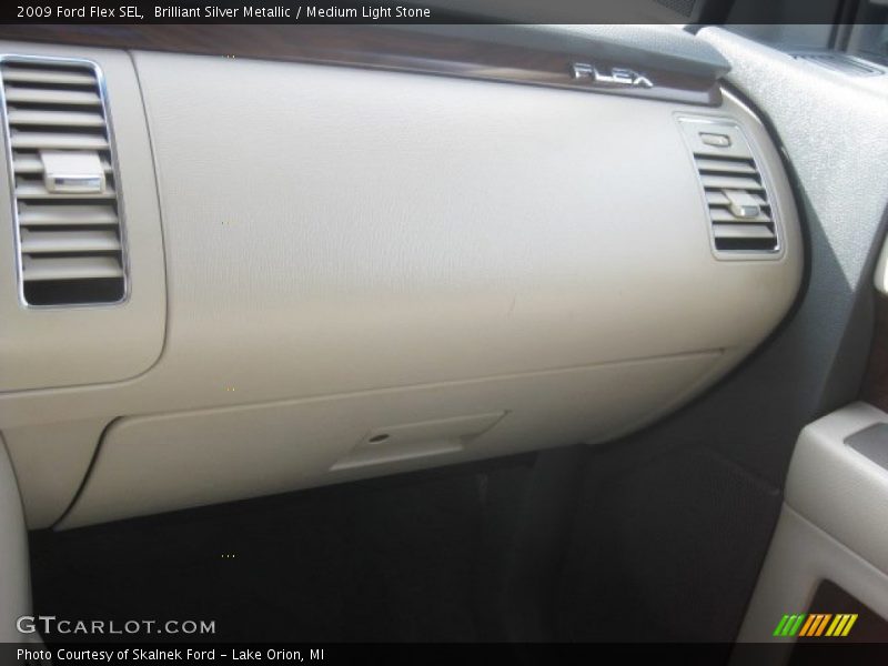 Brilliant Silver Metallic / Medium Light Stone 2009 Ford Flex SEL