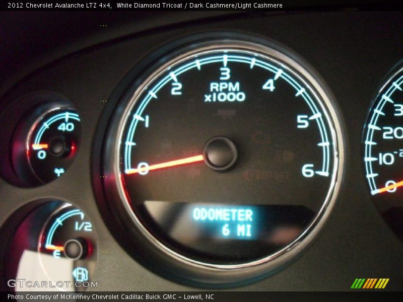 White Diamond Tricoat / Dark Cashmere/Light Cashmere 2012 Chevrolet Avalanche LTZ 4x4