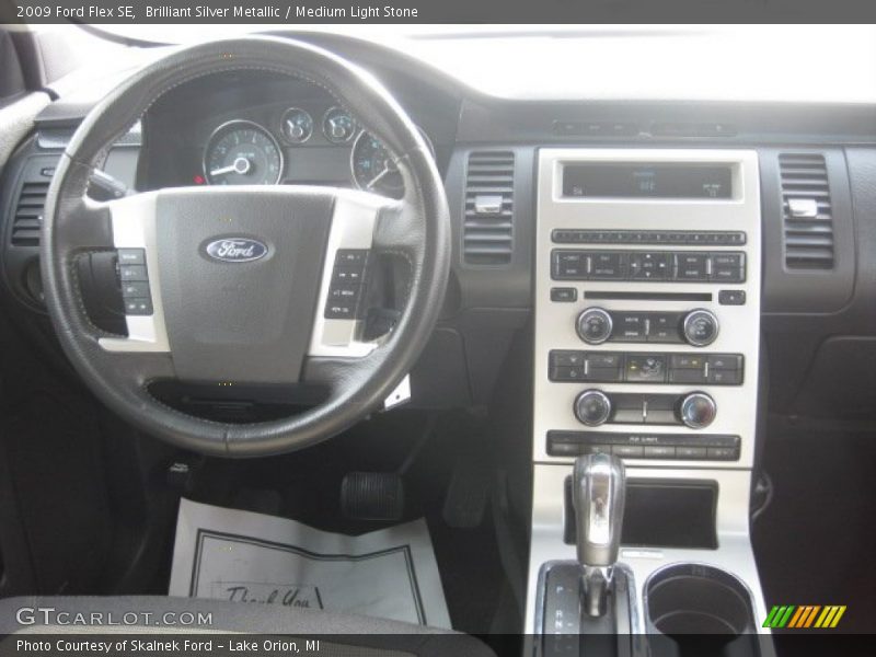 Brilliant Silver Metallic / Medium Light Stone 2009 Ford Flex SE
