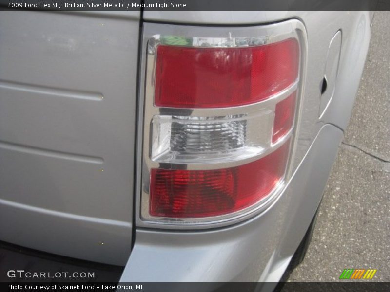 Brilliant Silver Metallic / Medium Light Stone 2009 Ford Flex SE