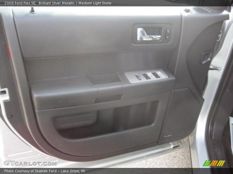 Brilliant Silver Metallic / Medium Light Stone 2009 Ford Flex SE