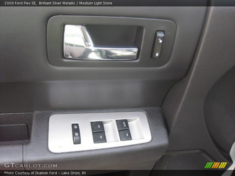 Brilliant Silver Metallic / Medium Light Stone 2009 Ford Flex SE