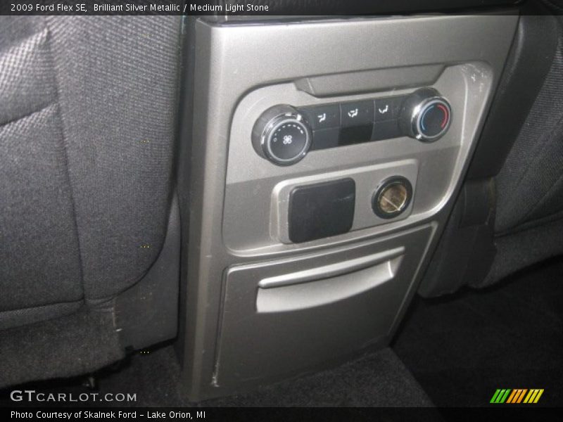 Brilliant Silver Metallic / Medium Light Stone 2009 Ford Flex SE
