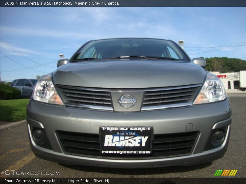 Magnetic Gray / Charcoal 2009 Nissan Versa 1.8 SL Hatchback