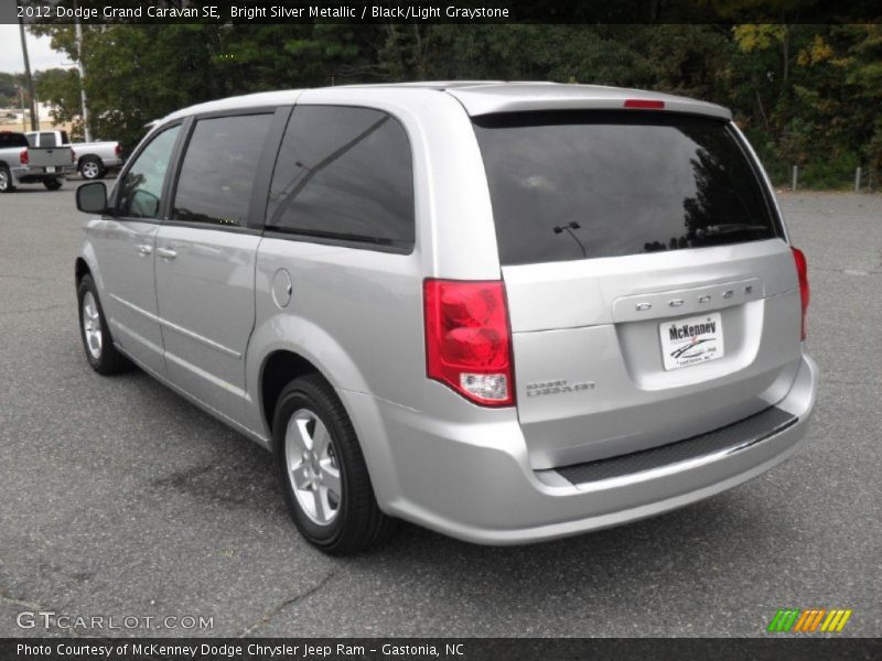 Bright Silver Metallic / Black/Light Graystone 2012 Dodge Grand Caravan SE