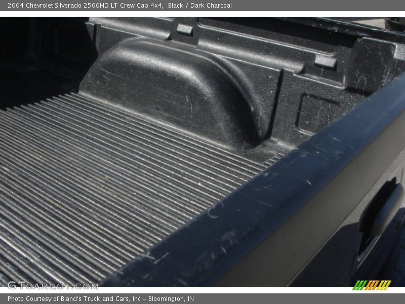 Black / Dark Charcoal 2004 Chevrolet Silverado 2500HD LT Crew Cab 4x4