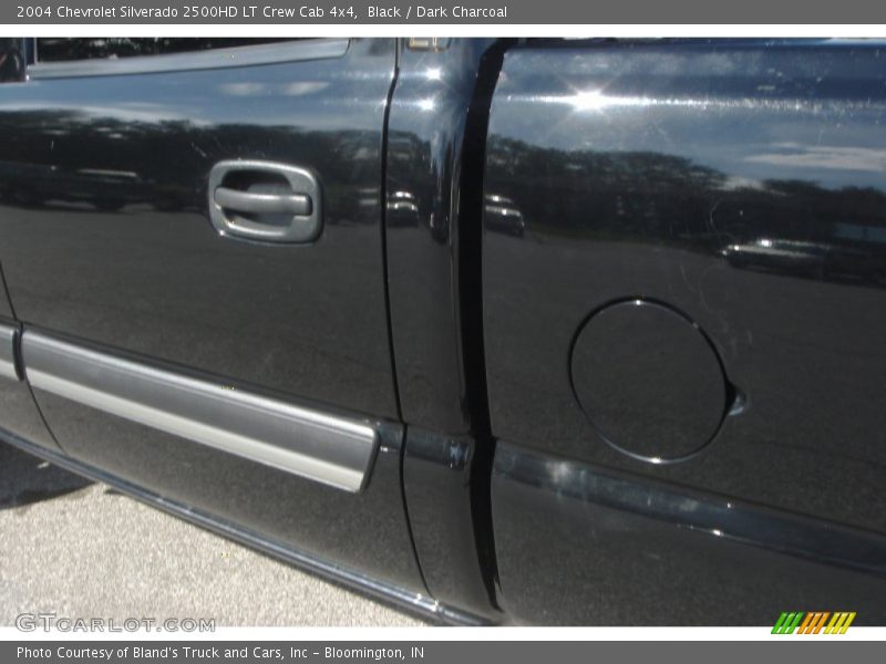 Black / Dark Charcoal 2004 Chevrolet Silverado 2500HD LT Crew Cab 4x4