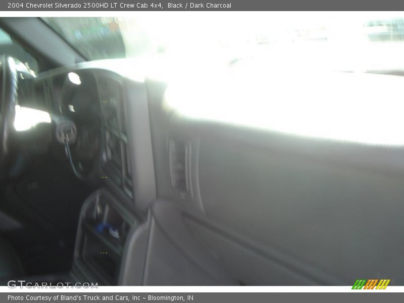 Black / Dark Charcoal 2004 Chevrolet Silverado 2500HD LT Crew Cab 4x4