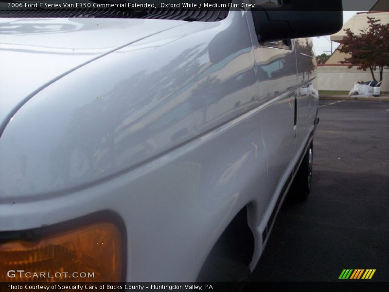 Oxford White / Medium Flint Grey 2006 Ford E Series Van E350 Commercial Extended