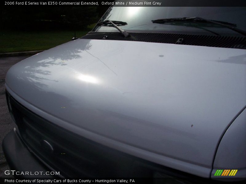 Oxford White / Medium Flint Grey 2006 Ford E Series Van E350 Commercial Extended