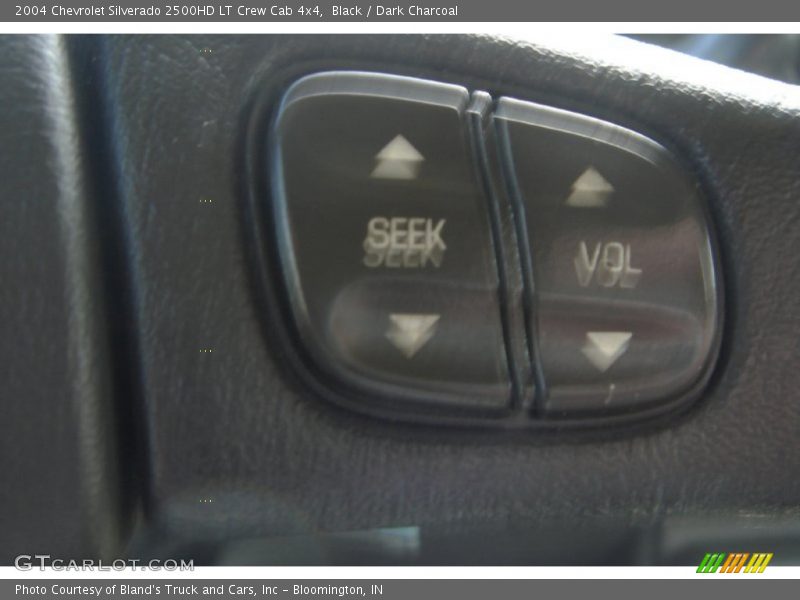 Black / Dark Charcoal 2004 Chevrolet Silverado 2500HD LT Crew Cab 4x4