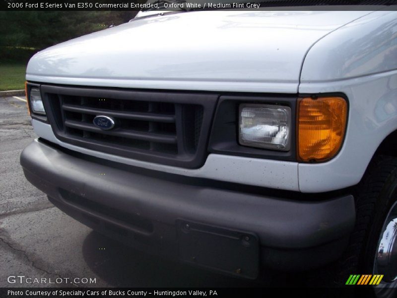 Oxford White / Medium Flint Grey 2006 Ford E Series Van E350 Commercial Extended