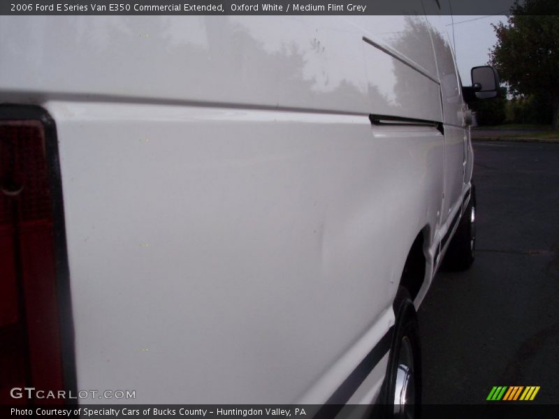Oxford White / Medium Flint Grey 2006 Ford E Series Van E350 Commercial Extended