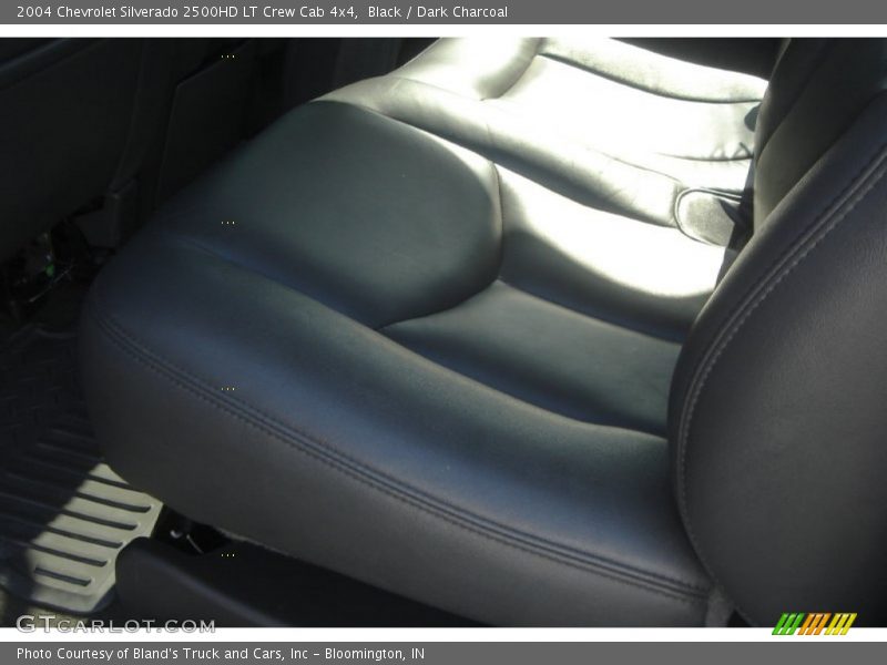 Black / Dark Charcoal 2004 Chevrolet Silverado 2500HD LT Crew Cab 4x4